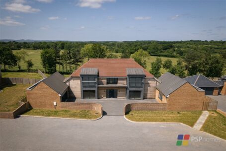 Luxury new build home on Worth Lane, Little Horsted