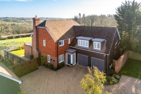 Modern home with spectacular views on Barnfield, Balcombe