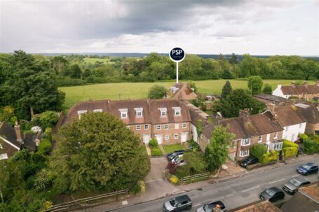 Modern home adjoining fields on Withylands View, Ardingly